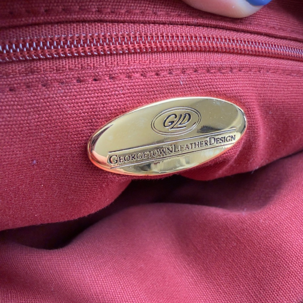 Classic Red Leather Tote Shoulder Bag - Picture 7 of 8